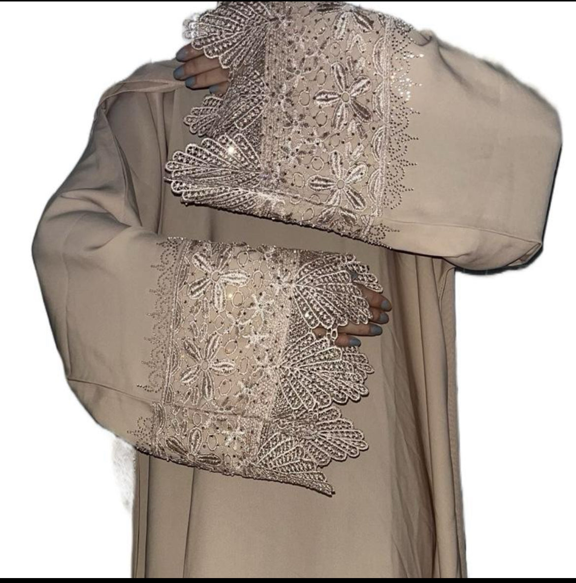 CREAM CLOSED ABAYA