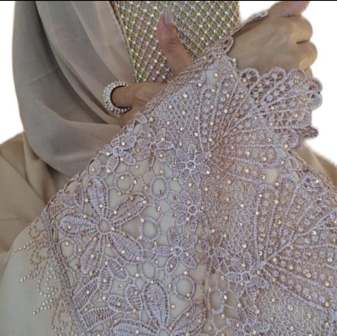 CREAM CLOSED ABAYA