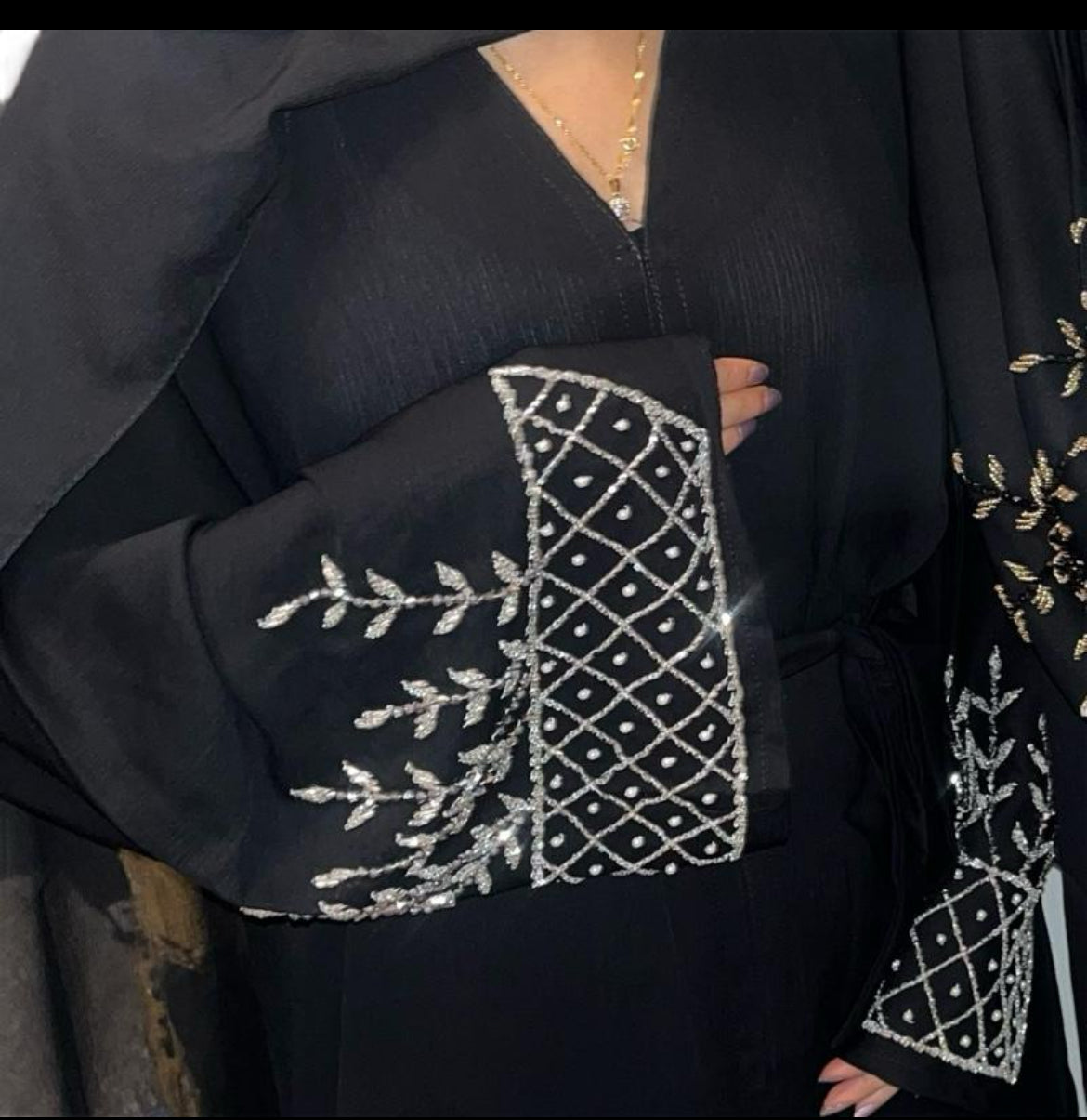 JET BLACK BUTTON ABAYA